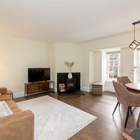 Guestready - Elegant 2Br Period Flat In Oldtown Lägenhet Edinburg Exteriör bild