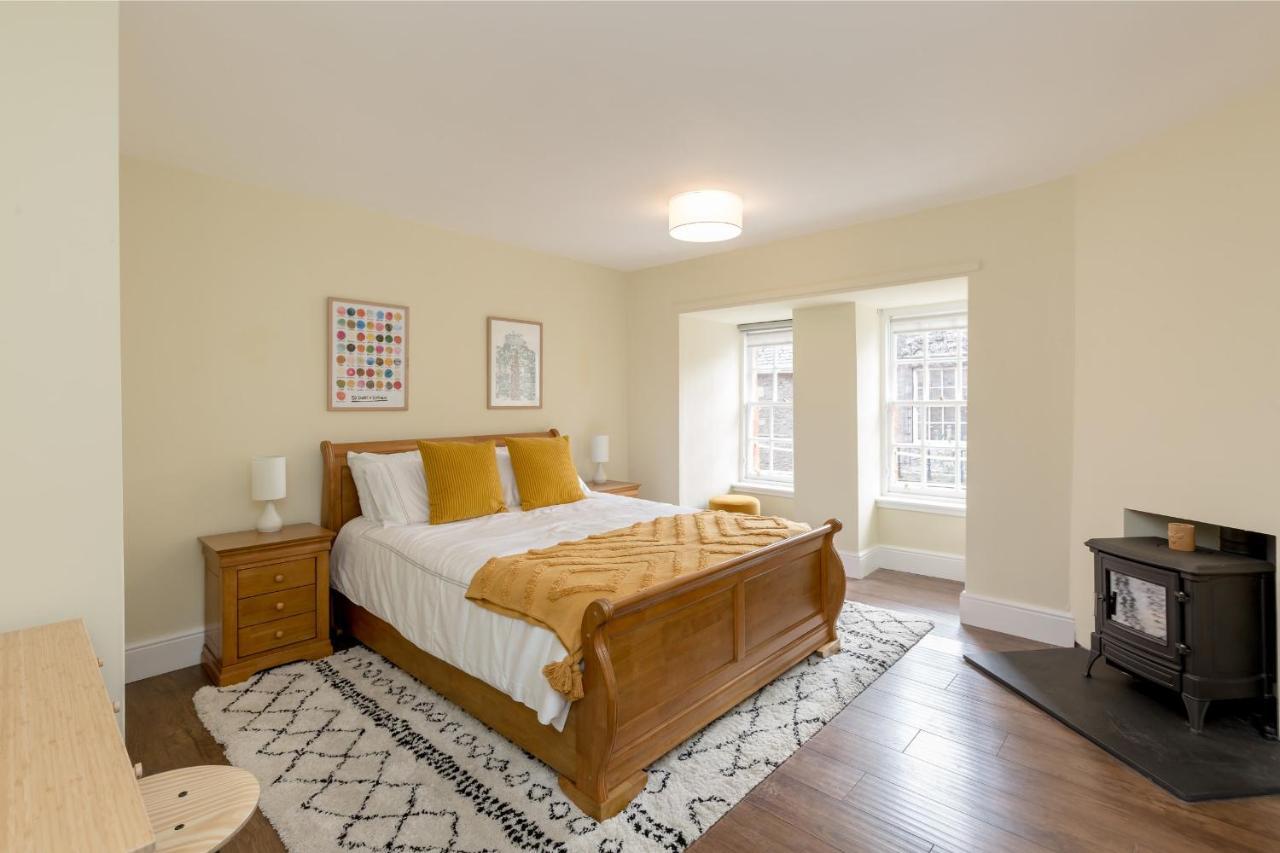 Guestready - Elegant 2Br Period Flat In Oldtown Lägenhet Edinburg Exteriör bild