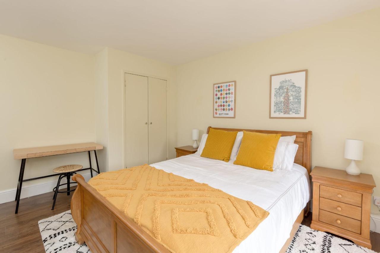 Guestready - Elegant 2Br Period Flat In Oldtown Lägenhet Edinburg Exteriör bild