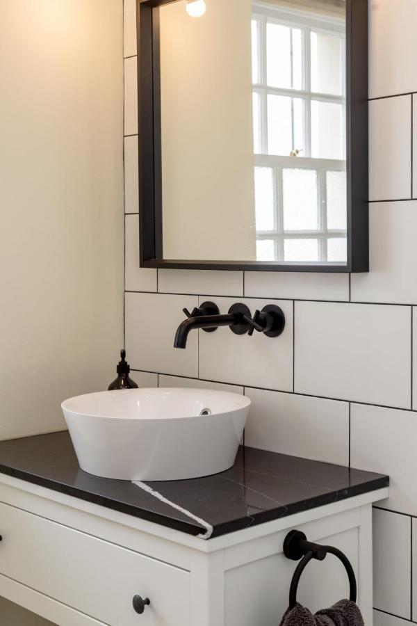 Guestready - Elegant 2Br Period Flat In Oldtown Lägenhet Edinburg Exteriör bild